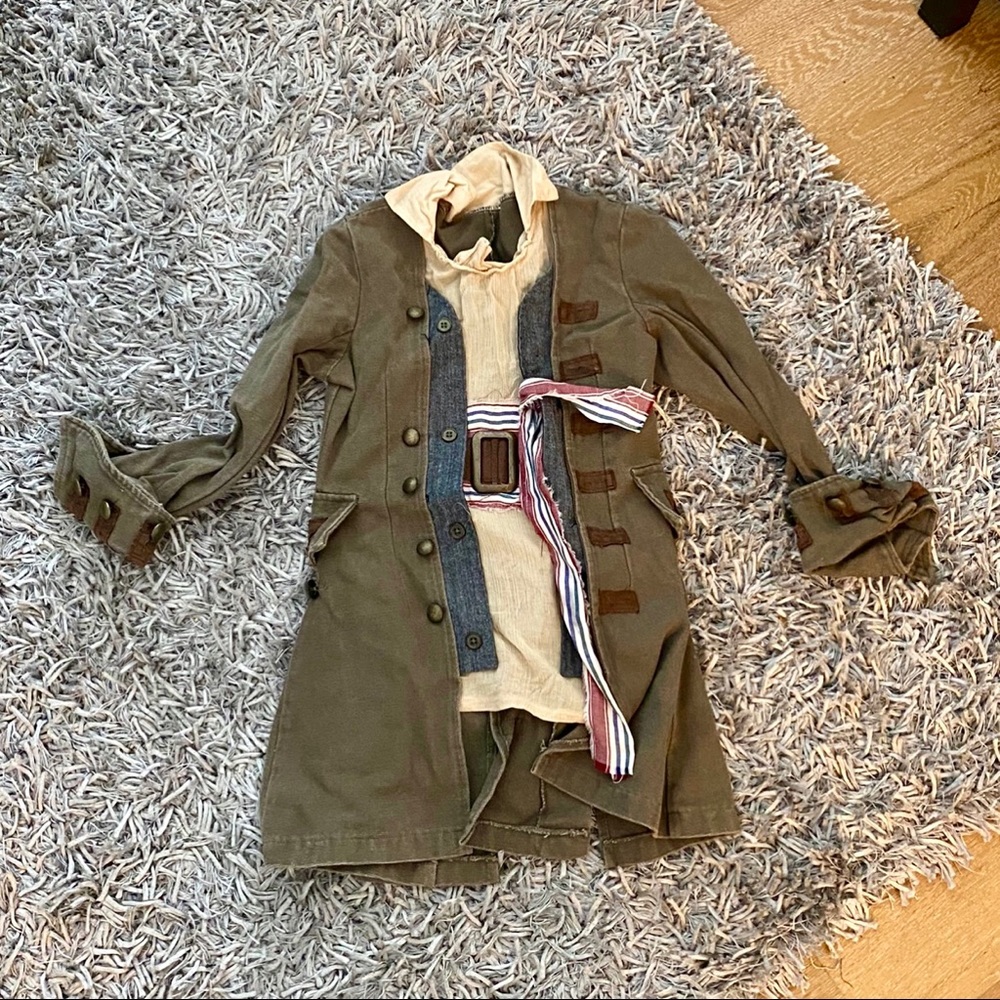 Multilayered Look Top